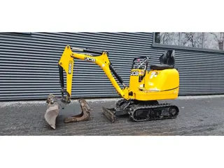 JCB 8008 CTS (bj 2011)