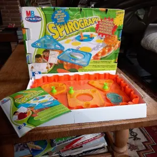 Spirograph - maak je de mooiste tekeningen