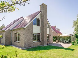 Comfortabel vrijstaand vakantiehuis met prachtig uitzicht