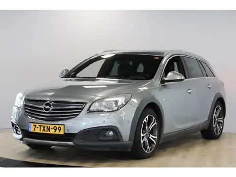 Opel Insignia Country Tourer 1.6 T 2x4 | Leer | Camera | Automaat