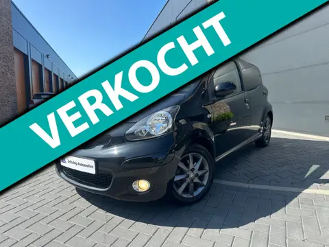 Toyota Aygo 1.0-12V Dynamic Navi|Airco|Privacy Glass