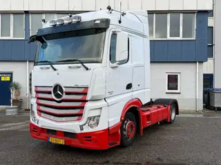 Mercedes-Benz Actros 1842 4X2 MEGA + LIFTING DISH (HEFSCHOTEL)
