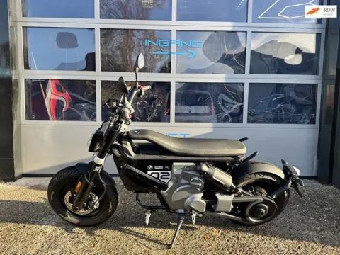 BMW Bromscooter CE 02 2200km Nieuwstaat!!!