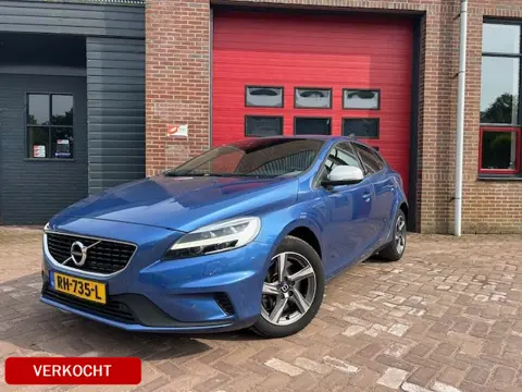 Volvo V40 2.0 D3 R-Design (bj 2017, automaat)
