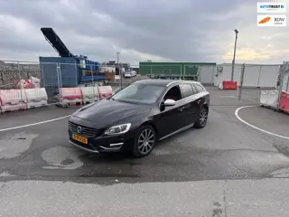 Volvo V60 2.4 D6 AWD Plug-In Hybrid Summum Clima.Navi.Camera.Leder