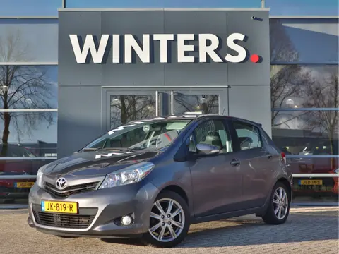 Toyota Yaris 1.3 VVT-i Dynamic All-season banden | Cruise control | Bluetooth | ACC | Start-Stop sys
