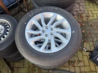 Land Rover Range Rover Evoque - Origineel wielenset met banden 18 inch!