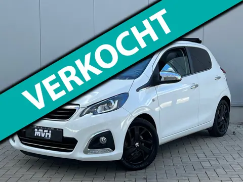Peugeot 108 1.2 VTi Allure Top Cabriolet - WRC Uitvoering Stoelverwarming - Achteruitrijcamera - Led