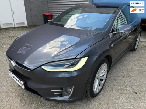 Tesla MODEL X 90D - MCU2 Upgrade