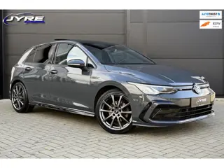 Volkswagen Golf 1.5 eTSI R-Line, Pano, Trekhaak