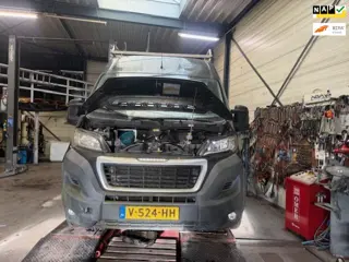 Peugeot Boxer 330 2.0 BlueHDI L2H2 Premium Pack, motor defect !!!!