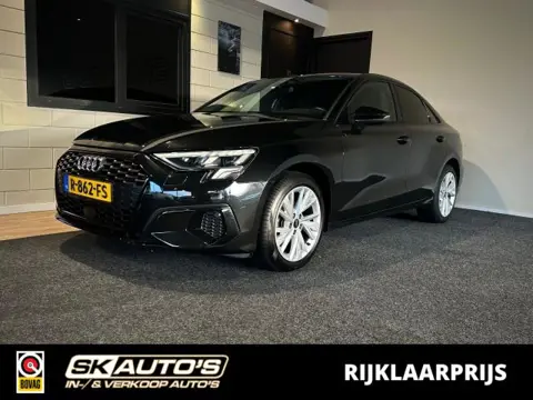 AUDI A3 30 TFSI ADV EDITION AUT. l LED l NAVI l VIRTUAL l SENSOREN l 