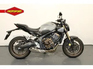 Honda CB 650 RC E-clutch (bj 2025)