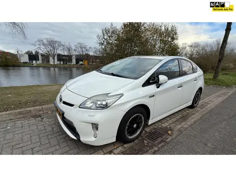 Toyota Prius 1.8 Plug-in Dynamic Business