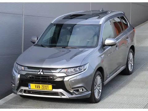 Mitsubishi Outlander PHEV 2.4 INSTYLE 4WD | PLUG IN HYBRID | SoH 73% | V2H | FULL OPTIONS | SCHUIFDA