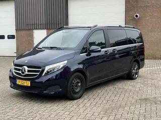 Mercedes-Benz V-KLASSE V220 / 8 seats / Avantgarde / Burmeister / Navi / 360 camera / Leather / Elec