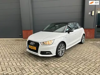 Audi A1 Sportback 1.0 TFSI S Line Automaat Leder