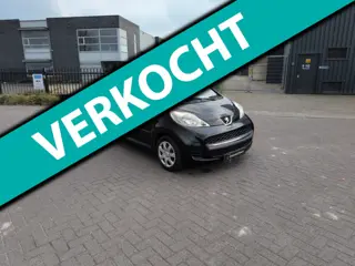 Peugeot 107 1.0-12V XR