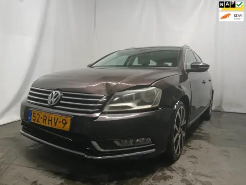Volkswagen Passat Variant 1.4 TSI Comfortline BlueMotion - Schade