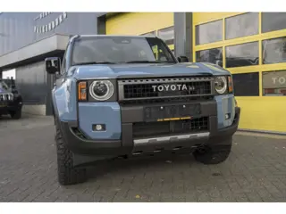 Toyota Land Cruiser 2.8 D-4D First Edition Panoramdak Toyota Land Cruiser 2.8 D-4D First Edition