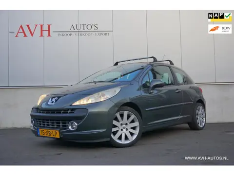 Peugeot 207 1.6-16V T Féline