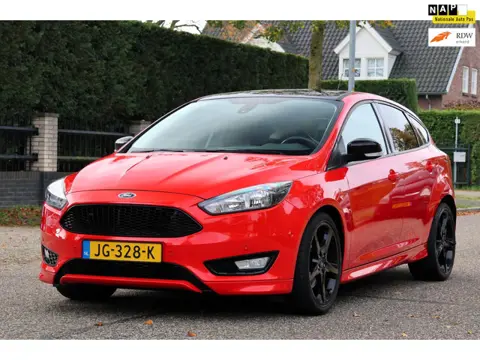 Ford Focus 1.5 Red Edition | ST-LINE | NAVI | CLIMA | CRUISE | LEDER | NAP | TREKHAAK | ZEER MOOIE G