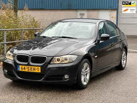 BMW 3-serie 316i Luxury Line Navi! PDC! Clima! LM velgen! NAP! APK!
