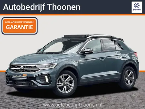Volkswagen T-Roc 1.5 TSI R-Line | Trekhaak | Pano | Camera