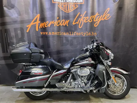 Harley-Davidson Touring Touring Electra Glide Ultra Classic CVO FLHTCUSE