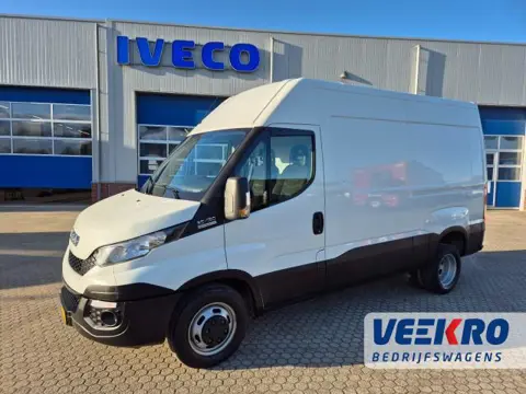 IVECO DAILY VAN 35C13, Automaat, Dubbel lucht, 3500 Trekgewicht. 