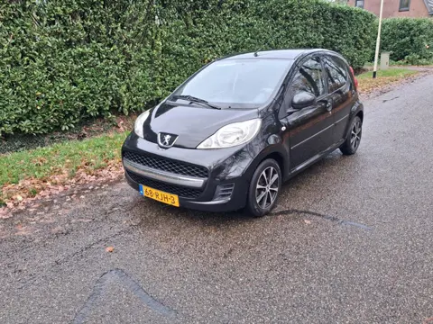 Peugeot 107 1.0-12V XS
