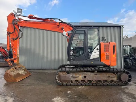 Hitachi ZX 135 US 5-B (bj 2016)