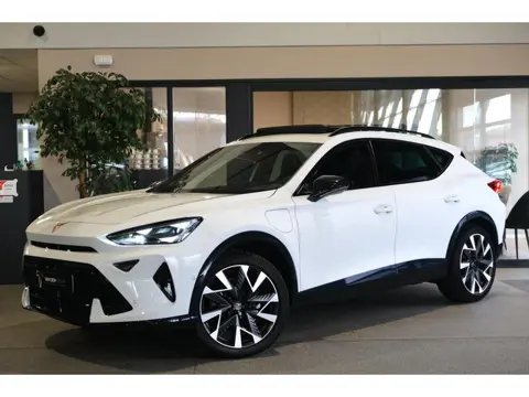 CUPRA Formentor 1.5 TSI e-Hybrid VZ 272PK Pano Vol Leder Schaal 360Cam Led ACC