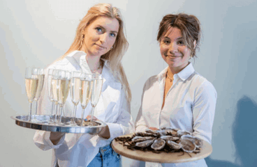 Champagne meisje inhuren?