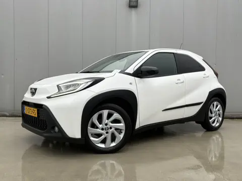 Toyota Aygo X 1.0 VVT-i MT first | Trekhaak | Lichtmetalen velgen | Apple Carplay/Android Auto