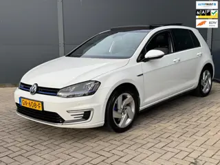Volkswagen Golf 1.4 TSI GTE / Pano / Leer / Nap / Trekhaak