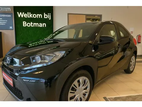 Toyota Aygo X 1.0 VVT-i MT Play | NIEUW! | ACTIEPRIJS! | | Cruise control adaptief | DAB | Airco | A