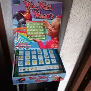 Wie, Wat, Waar? van Goliath. - een educatief spel