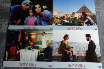 UN FILM PARLé lobbycard set.