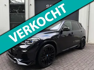 BMW X5 XDrive45e High Executive M-Sport Pano/Sky Lounge/22 Inch/Head Up/Laser/Luchtvering/Ambiente/H