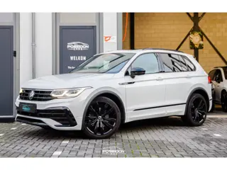 Volkswagen TIGUAN 2.0 TSI 4Motion R-LINE | PANORAMADAK | 360 CAMERA | HEAD-UP | SFEERVERLICHTING | S