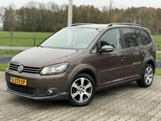 Volkswagen Touran 1.4 TSI Cross automaat, navi, clima, xenon, trekhaak, cruise, nette staat !