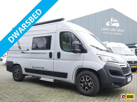 Pössl Summit 540, 5.40 Meter Buscamper, Dwarsbed!