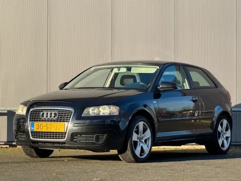 Audi A3 2.0 FSI Attraction (bj 2006)