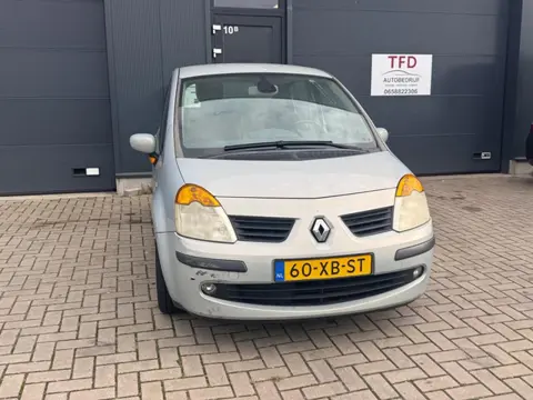 Renault Modus 1.6-16V Dynamique Luxe