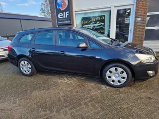 Opel Astra Sports Tourer 1.3 CDTi "Business Edition" Airco - Cruise - Trekhaak - Apk 01-03-2027 !!