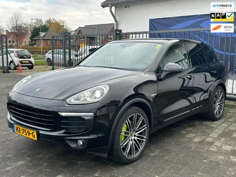 Porsche Cayenne 3.0 S E-Hybrid / PANO / BOSE / DEALER ONDERHOUDEN / TOT 1 MAART GARANTIE BIJ PORSCHE