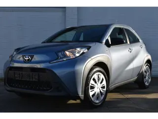 Toyota Aygo X 1.0 VVT-i MT Play Handgeschakeld 72pk | Achteruitrijcamera |  Apple Carplay & Android 