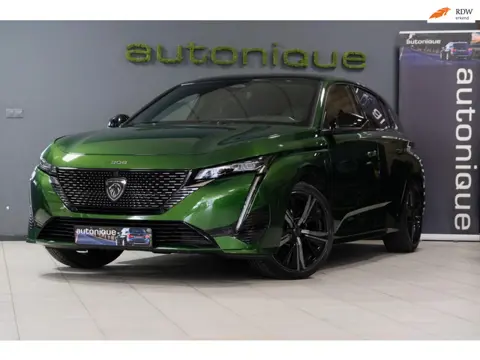 Peugeot 308 1.2 PureTech GT 31dkm! **PANORAMADAK** Navi/Camera/"18/Adaptive Cruise