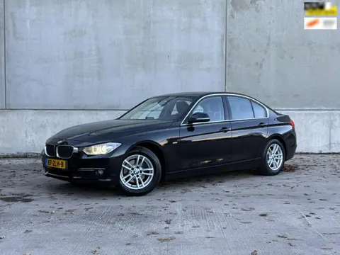 BMW 3-serie 320i EfficientDynamics Luxury Edition Leer NAP